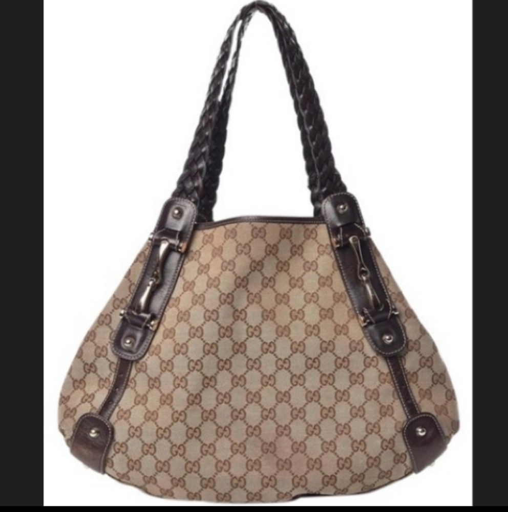 Gucci Pelham Monogram GG Logo.